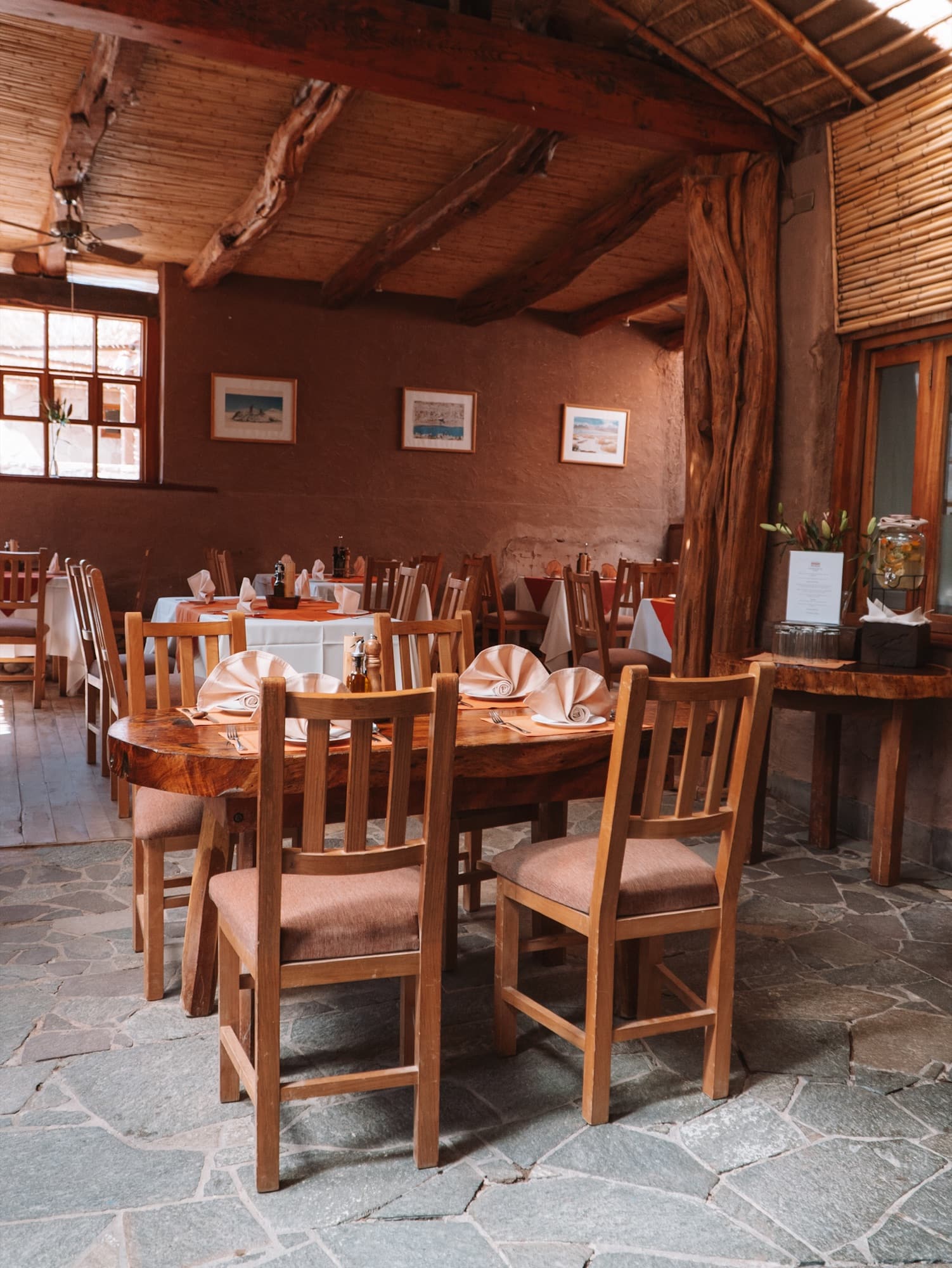 Ambiente cálido del comedor de Paacha